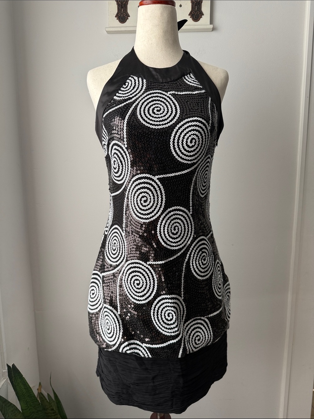 Cache White and Black Sequin Halter Dress  White Spiral Detail Cocktail Vintage